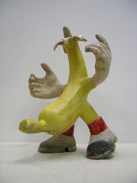 andrea viviani, viviani pittore, viviani scultore, ceramica, raku, madonna di campiglio, banana con gambe, scultura in legno,